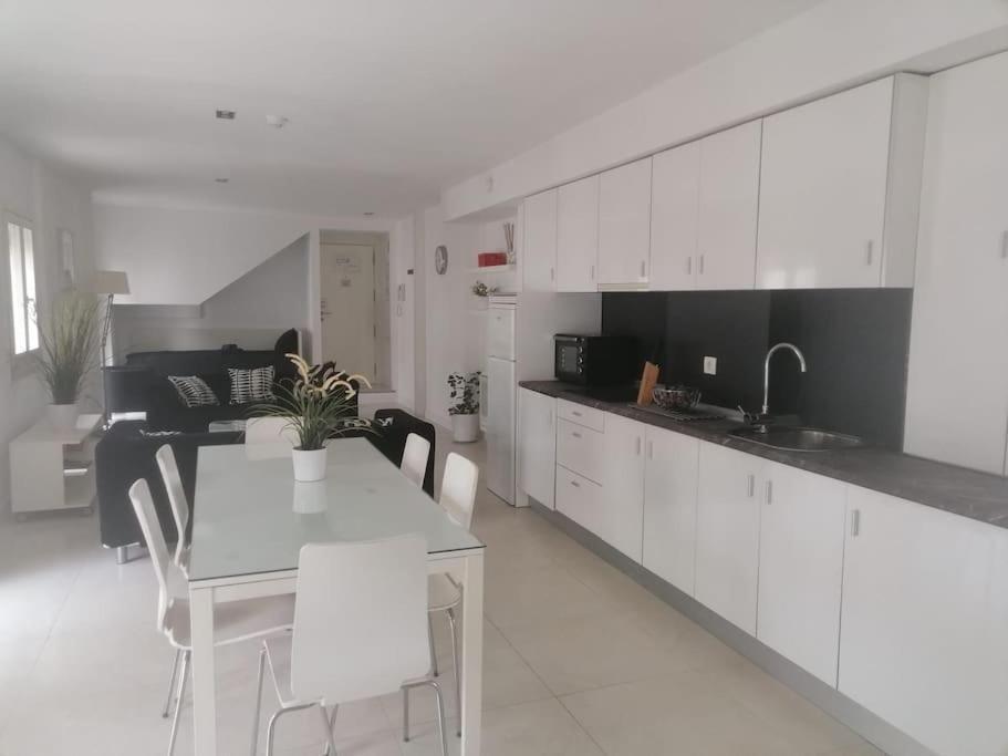 Apartamento Spacious Loft / Literally At The Foot Of Alhambra Granada Exterior foto