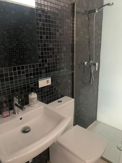 Apartamento Spacious Loft / Literally At The Foot Of Alhambra Granada Exterior foto